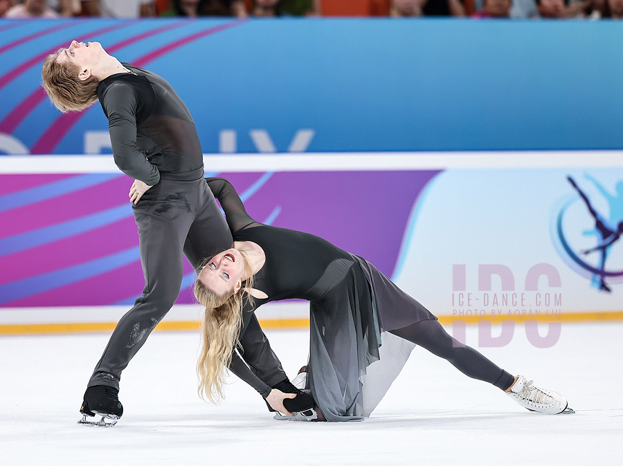 Annelise Stapert & Maxim Korotcov (USA)