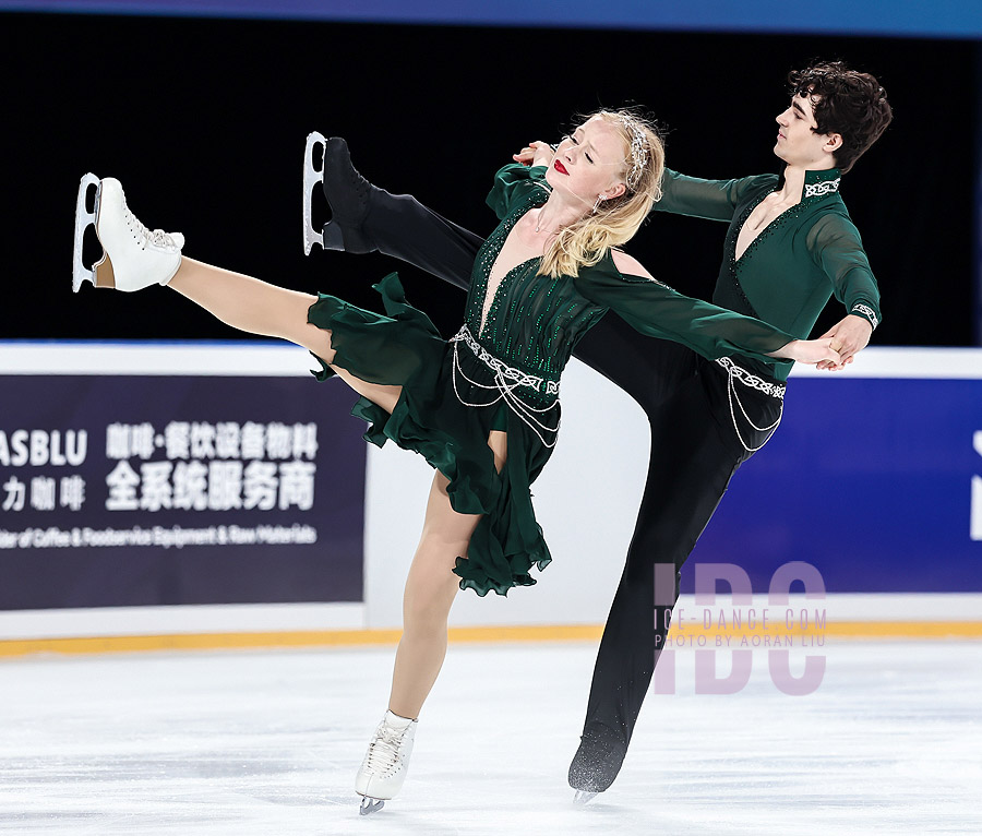 Lara Sundberg & Hector Gonzalez Elvira (ESP)