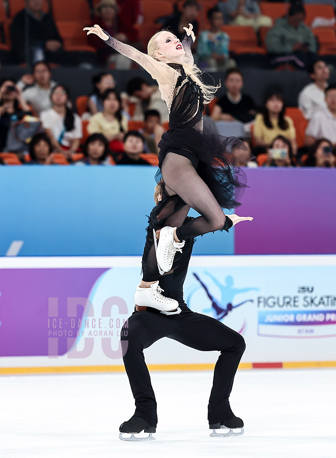 Annelise Stapert & Maxim Korotcov (USA)