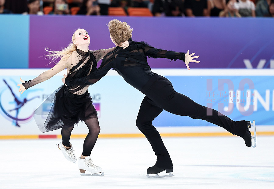 Annelise Stapert & Maxim Korotcov (USA)