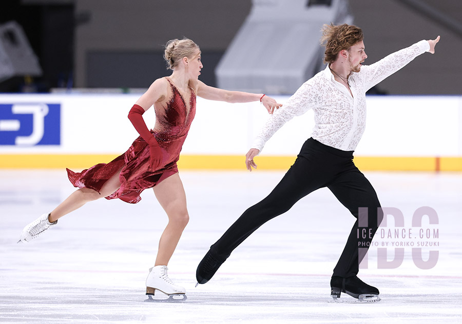 Ekaterina Mironova & Evgenii Ustenko (AIN2)
