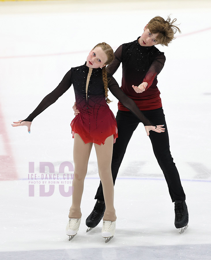Chloe Abendroth & Jami Becker