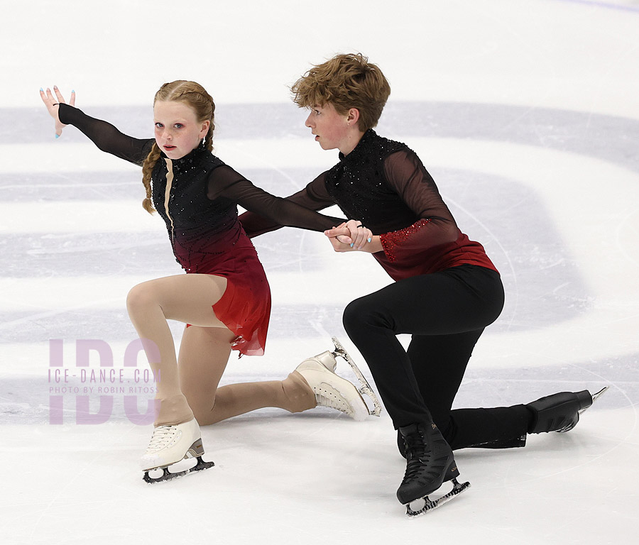 Chloe Abendroth & Jami Becker