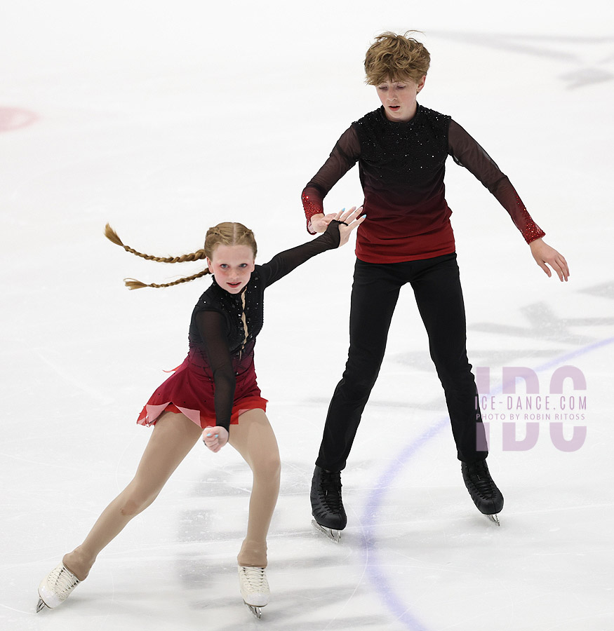 Chloe Abendroth & Jami Becker
