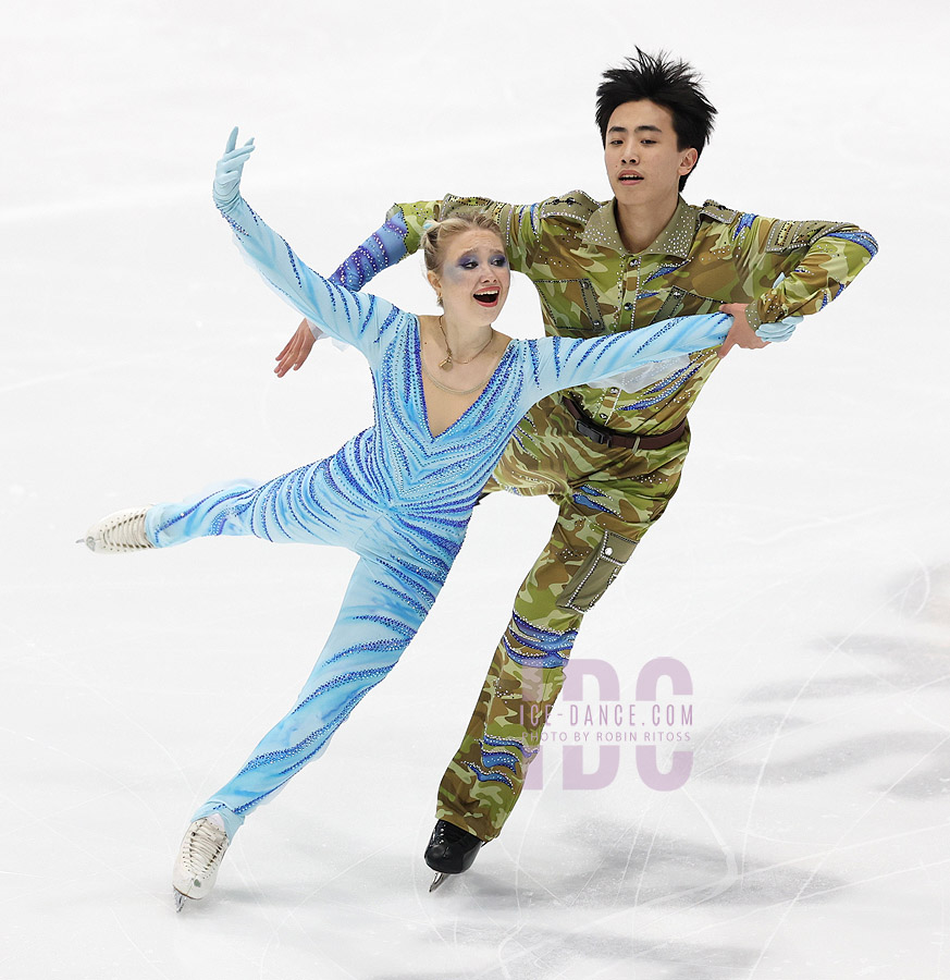 Nicole Kirsanov & Kejin Peng