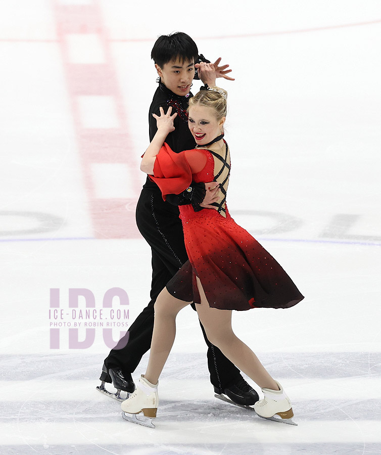 Nicole Kirsanov & Kejin Peng