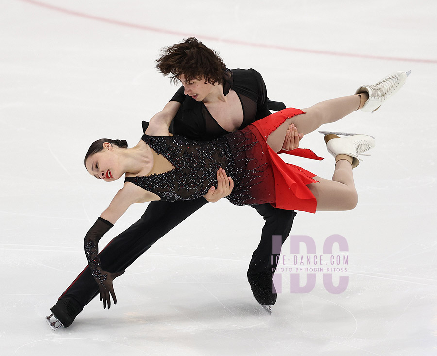 Jane Calhoun & Mark Zheltyshev (USA)