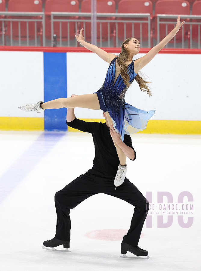 Aneta Vaclavikova & William Lissauer (USA)