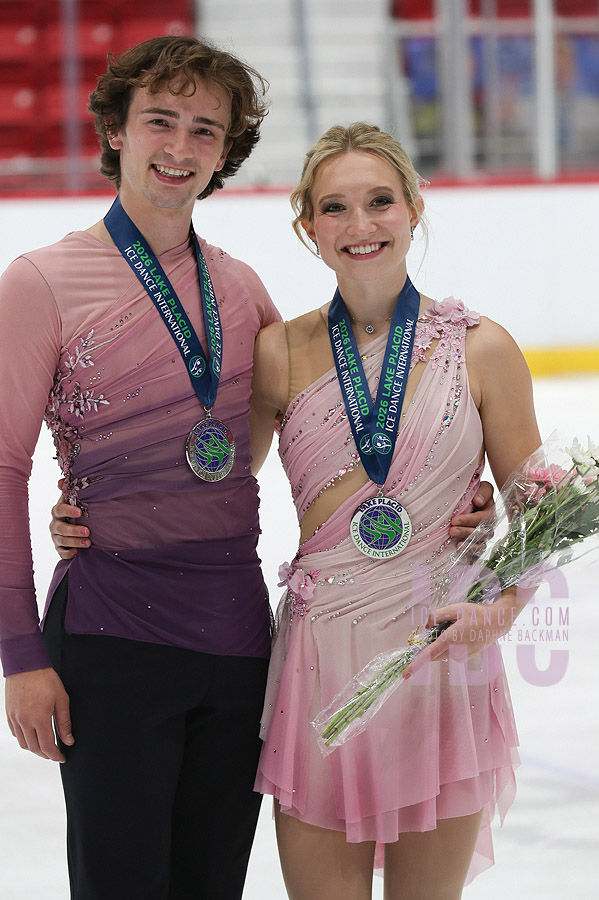 Eva Pate & Logan Bye (USA)