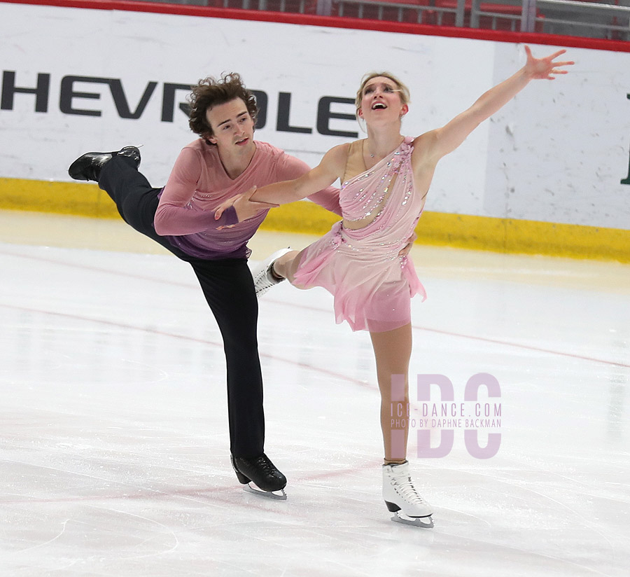 Eva Pate & Logan Bye (USA)