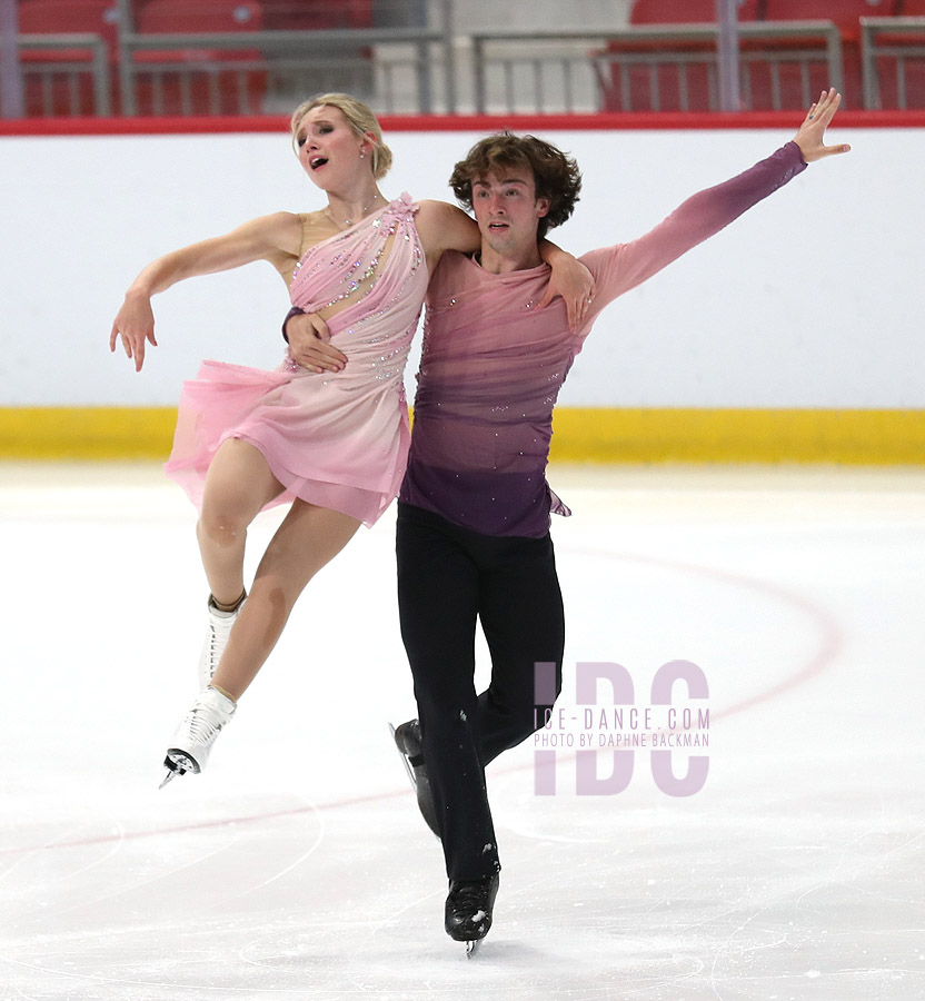 Eva Pate & Logan Bye (USA)