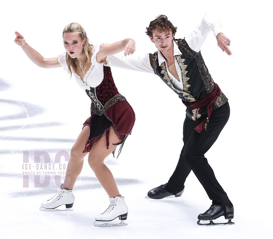 Eva Pate & Logan Bye (USA)
