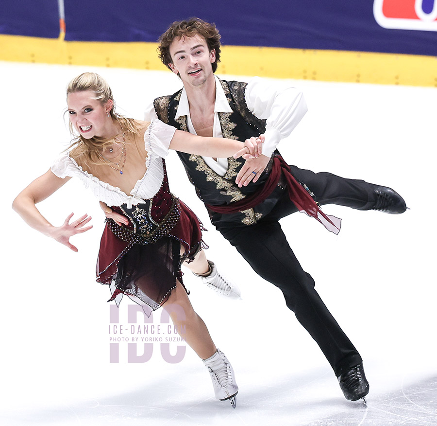 Eva Pate & Logan Bye (USA)