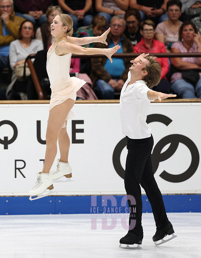 Leah Neset & Artem Markelov (USA)