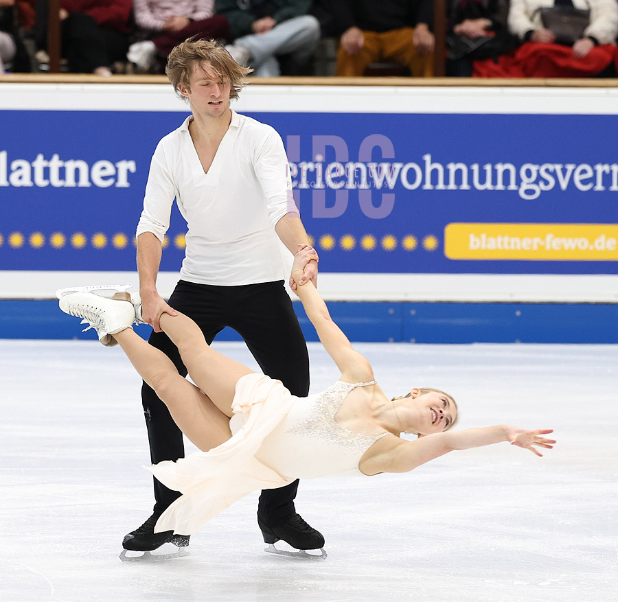 Leah Neset & Artem Markelov (USA)