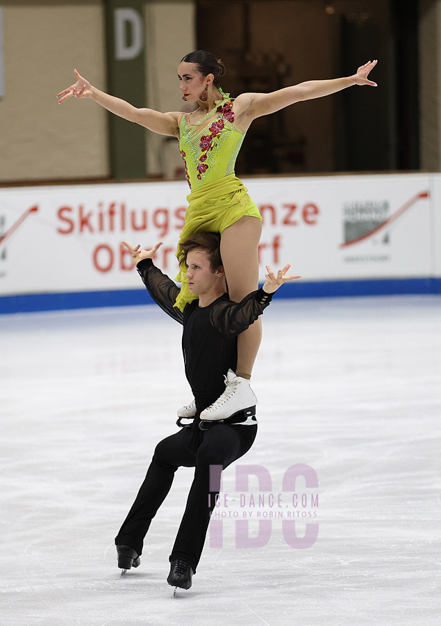 Katarina Wolfkostin & Dimitry Tsarevski (USA)