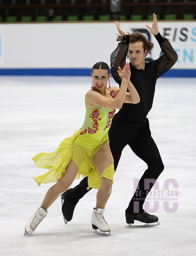 Katarina Wolfkostin & Dimitry Tsarevski (USA)