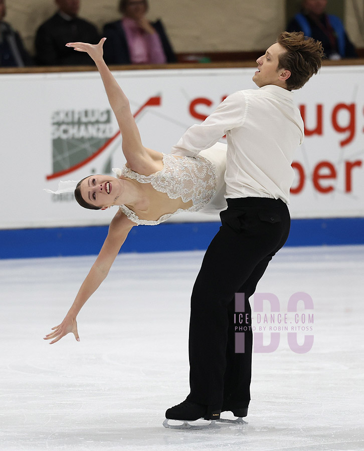 Christina Carreira & Anthony Ponomarenko (USA)