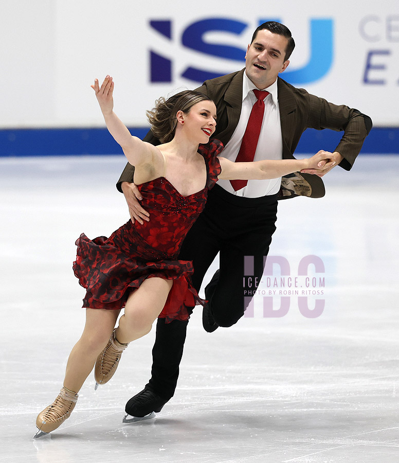 Marie-Jade Lauriault & Romain Le Gac (CAN)