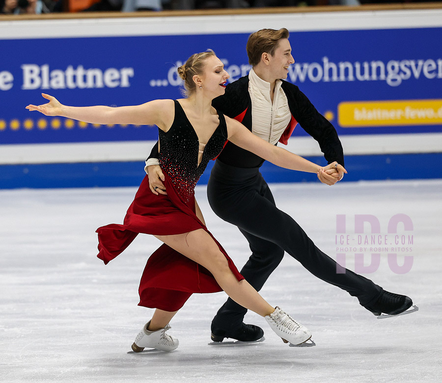 Katerina Mrazkova & Daniel Mrazek (CZE)