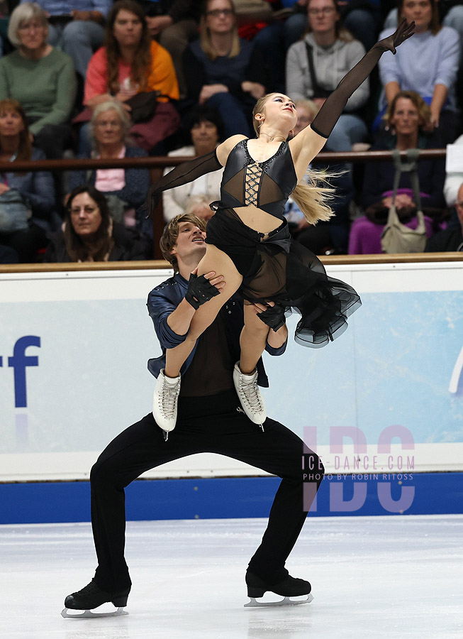 Leah Neset & Artem Markelov (USA)