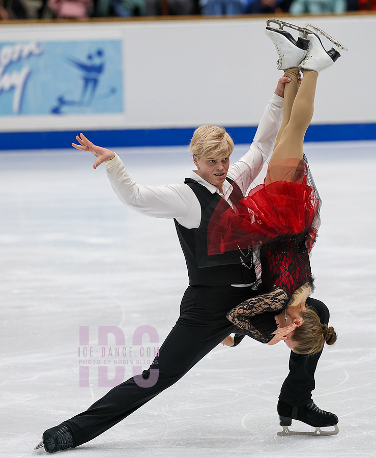 Gabriela Palomeque & Tanner White (ECU)