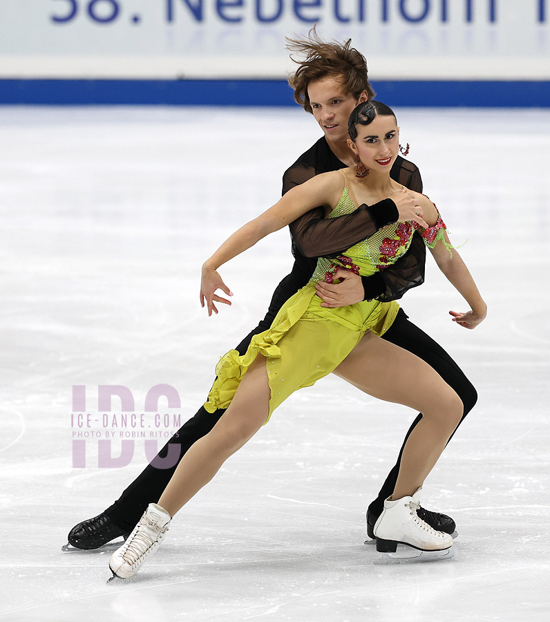 Katarina Wolfkostin & Dimitry Tsarevski (USA)	