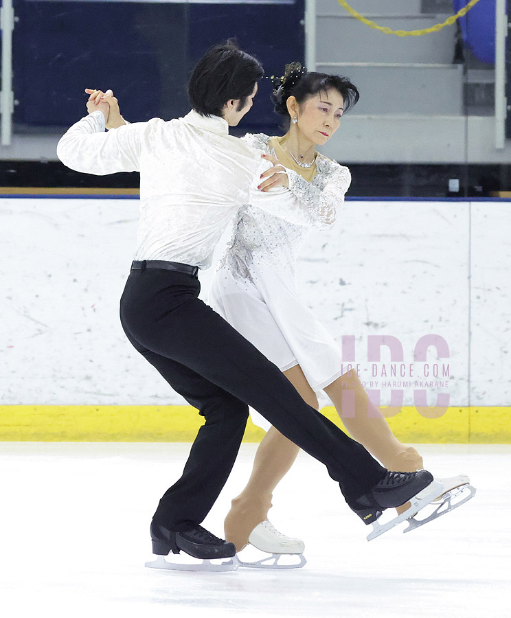 Shoko Ohno & Yoshihide Sakai