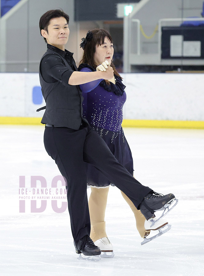 Yukiko Abe & Yoshimitsu Ikeda