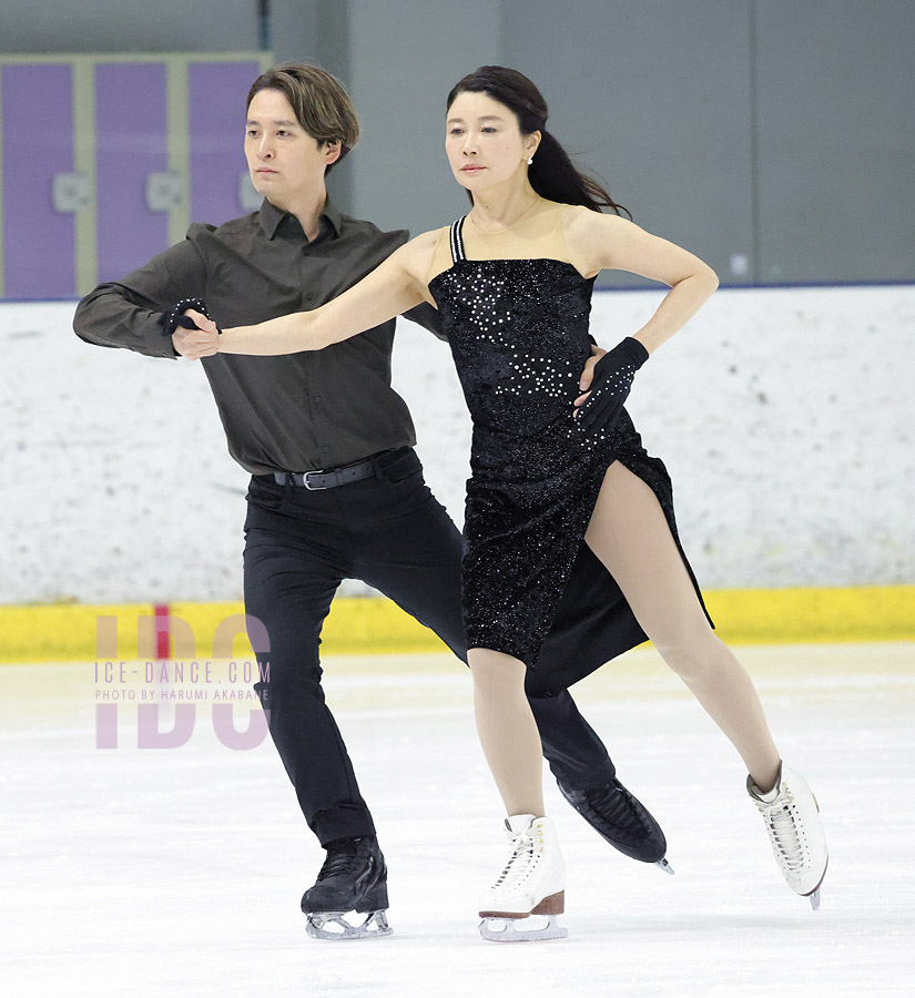 Akiko Maruyama & Kokoro Mizutani